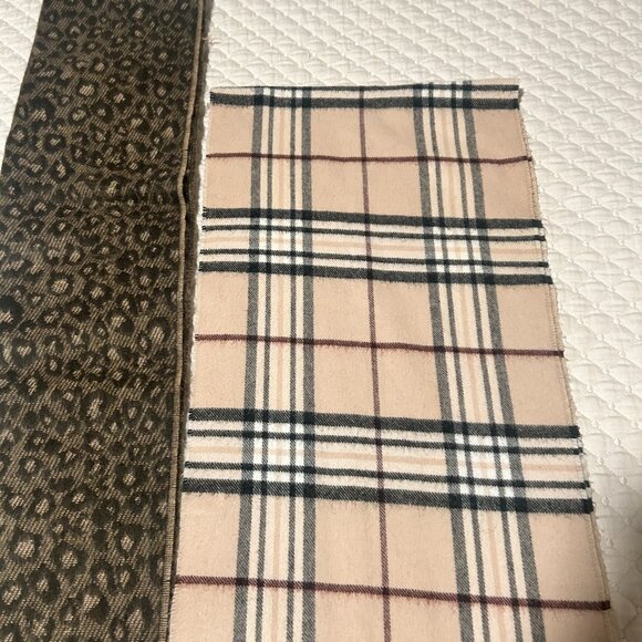 2 Winter, fall Scarfs - Picture 2 of 7